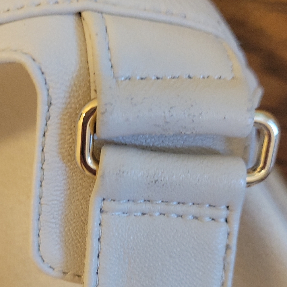 Steve Madden Cream Sandals with Gold Accent - Picture 8 of 8